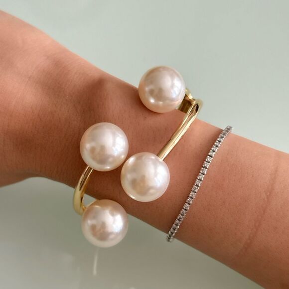 Elegant Gold and Pearl Women's Bracelet A945 - Picture 4 of 4